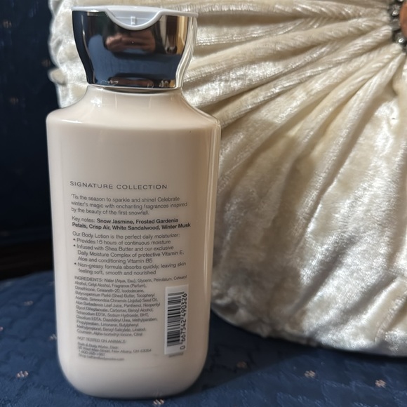 BATH & BODY WORKS SET. . . FROSTED SNOW BLOSSOM SCENT - Picture 6 of 6